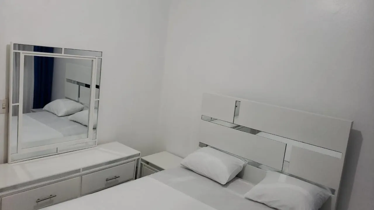 Santiago Monumental Area Apartment: Cozy 3BR with Wi-Fi near Caribe Tours & Colinas Mall Santiago De Los Caballeros Dominican Republic