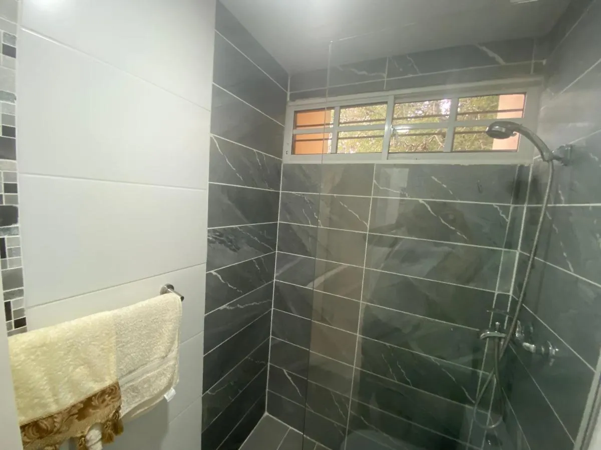 Santiago Monumental Area Apartment: Cozy 3BR with Wi-Fi near Caribe Tours & Colinas Mall Santiago De Los Caballeros Apartment