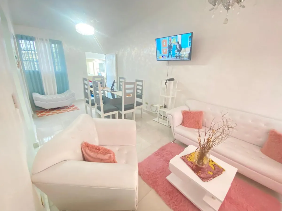 Santiago Monumental Area Apartment: Cozy 3BR with Wi-Fi near Caribe Tours & Colinas Mall Santiago De Los Caballeros 0*,  Dominican Republic