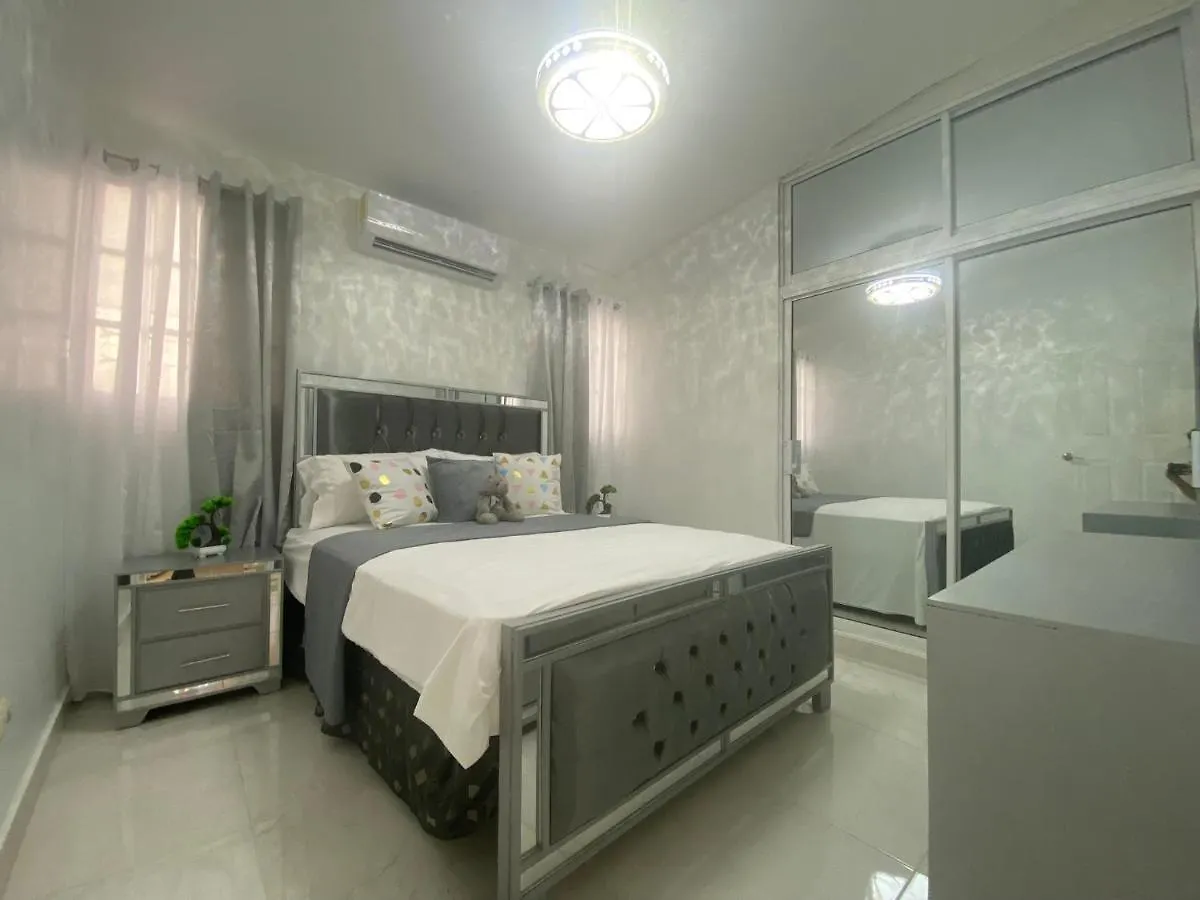 Santiago Monumental Area Apartment: Cozy 3BR with Wi-Fi near Caribe Tours & Colinas Mall Santiago De Los Caballeros Dominican Republic
