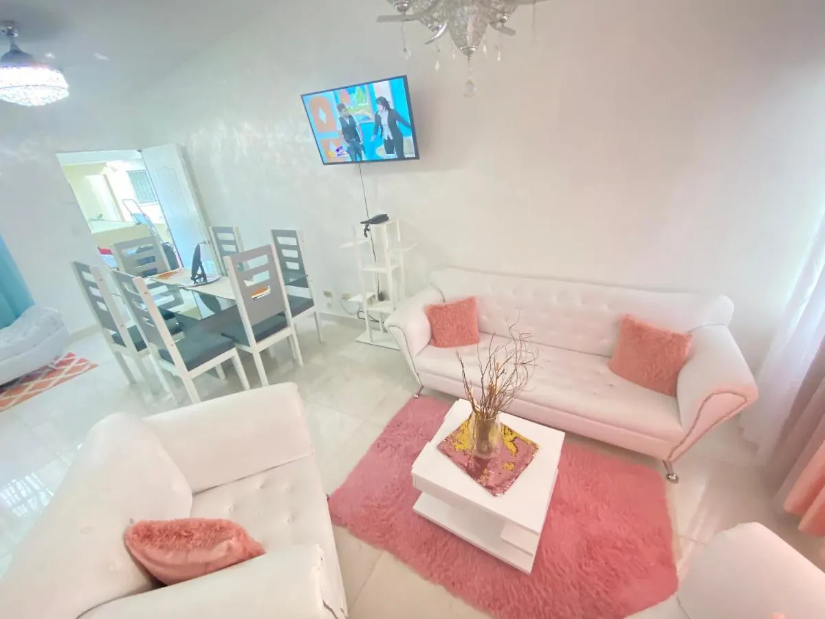 Santiago Monumental Area Apartment: Cozy 3BR with Wi-Fi near Caribe Tours & Colinas Mall Santiago De Los Caballeros