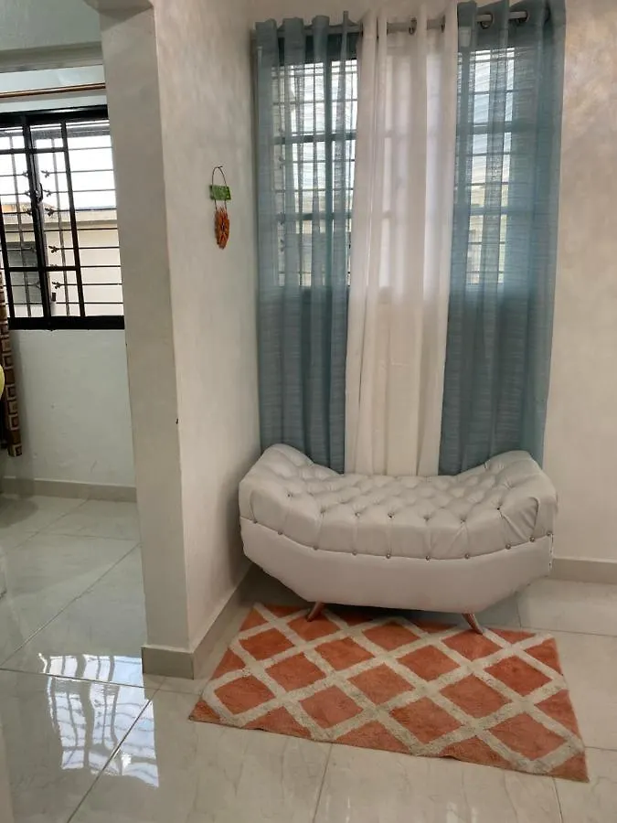 Santiago Monumental Area Apartment: Cozy 3BR with Wi-Fi near Caribe Tours & Colinas Mall Santiago De Los Caballeros